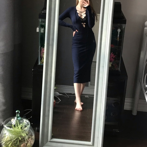 REFORMATION Edison lace up lunge sweater dress - Picture 6 of 13